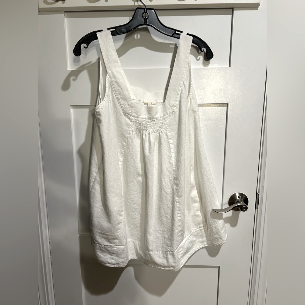 Eileen Fisher white Flowy Baby Doll Shirt with pockets Size M